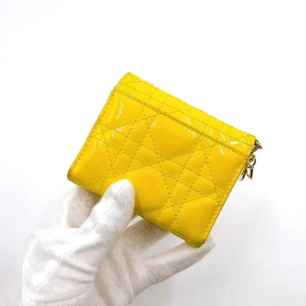 ❤️Christian Dior Lady Dior Lotus Cannage Patent Leather Yellow Bifold Wallet❤️
